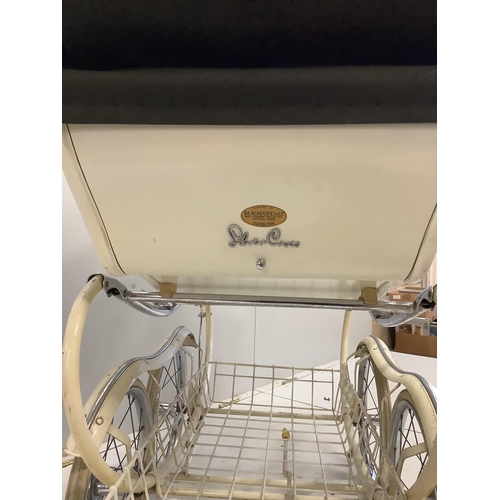 92 - A vintage Silver Cross pram, height 112cm