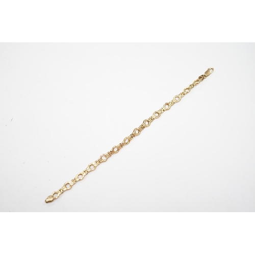 941 - A modern Italian 9ct gold bracelet, 18.3cm, 5.8 grams.