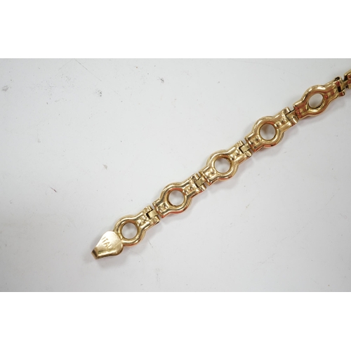 941 - A modern Italian 9ct gold bracelet, 18.3cm, 5.8 grams.