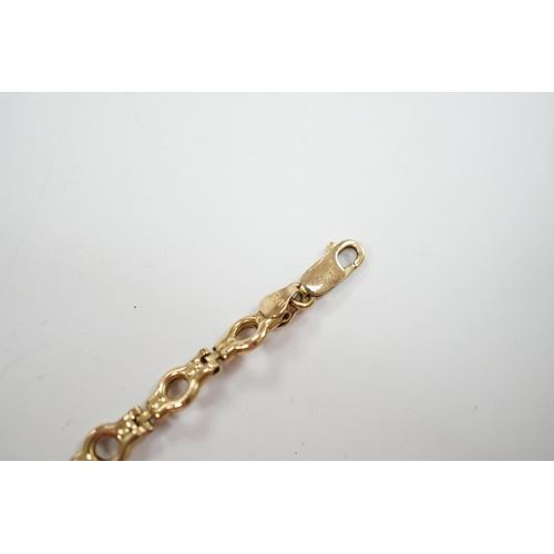 941 - A modern Italian 9ct gold bracelet, 18.3cm, 5.8 grams.