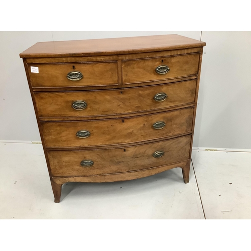 118 - A Regency mahogany bow fronted chest of drawers, width 102cm, depth 51cm, height 104cm