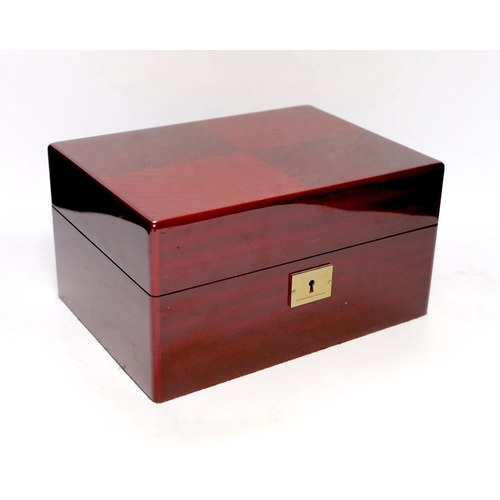 268 - A Davidoff cigar humidor with ash tray, crocodile skin cigar holder etc, 27cm wide x 14.5cm high... 