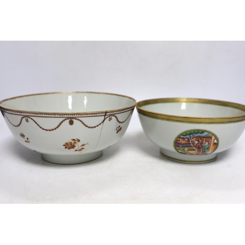 314 - A Chinese famille rose bowl and dish and two similar bowls, all Qianlong period, largest diameter 23... 