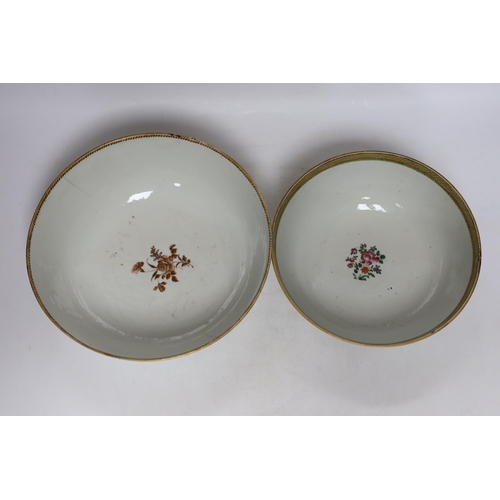 314 - A Chinese famille rose bowl and dish and two similar bowls, all Qianlong period, largest diameter 23... 