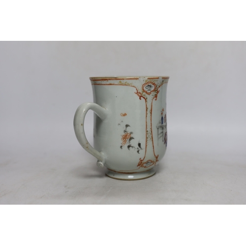 327 - An 18th century Chinese Export famille rose mug, 14cm