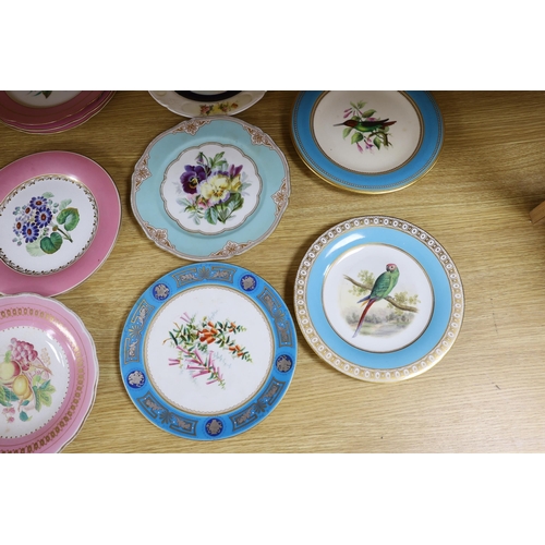 363 - An English floral decorated comport and nine dessert plates, together with ten mixed floral patterne... 