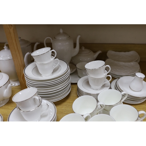 446 - Miscellaneous collection of white bone china tea service (Royal Worcester, Royal Doulton and Wedgwoo... 