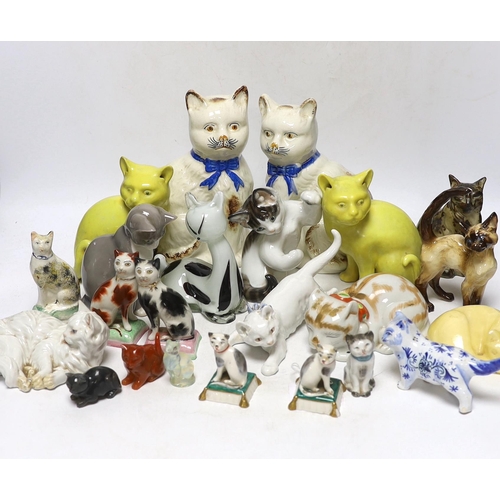 459 - An assortment of various cat ornaments including a Bing and Grundahl example and one Wien example, l... 