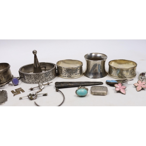 839 - Small silver and other items including napkin rings, bracelets, 19th century vinaigrette, medals, et... 