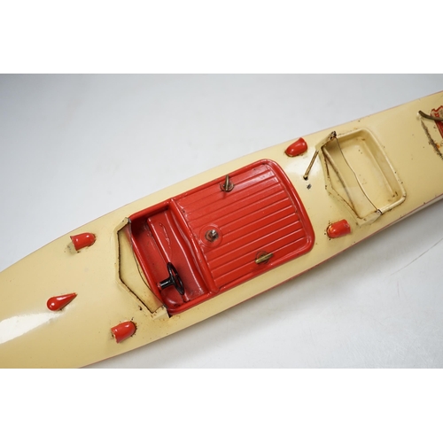 1252 - A boxed clockwork Hornby Racer III Speed Boat