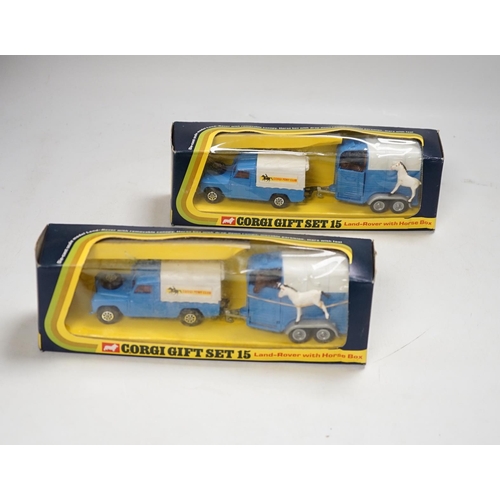 1255 - Two boxed Corgi Toys Gift Set 15; Land-Rover with Rices Beaufort Double Horse Box, both complete wi... 