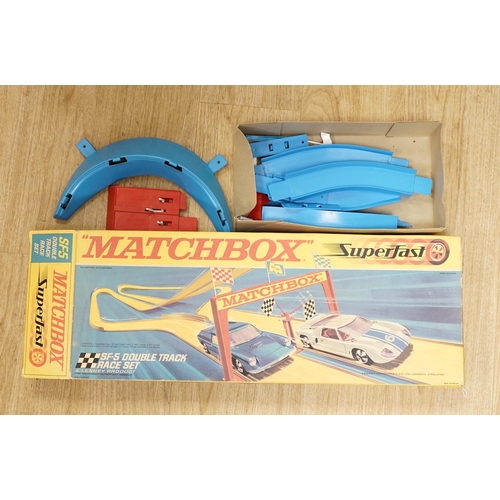 1258 - A boxed Matchbox Superfast (SF5) Double Track Race Set