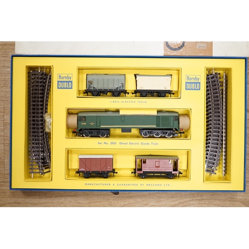 1260 - Two boxed Hornby Dublo 2-rail train sets; Set 2014 The Tallisman Passenger train set and Set 2033 ... 