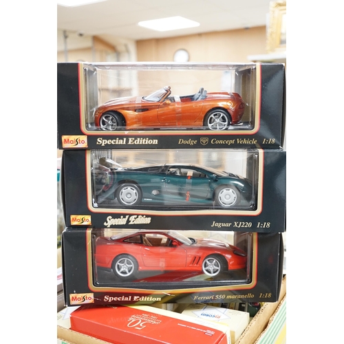 1283 - Five boxed Maisto 1:18 model cars; Porsche Boxster, Ferrari 550 maranello, Jaguar XK8, Dodge Concept... 