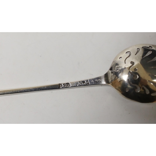 1861 - An 18th century silver mote spoon, maker, TW, 12.4cm.