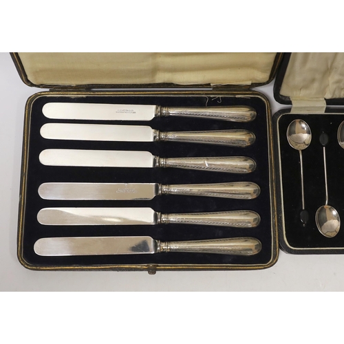 1873 - A cased set of six 1930's silver bean end coffee spoons, Birmingham, 1931 and a cased set of six han... 