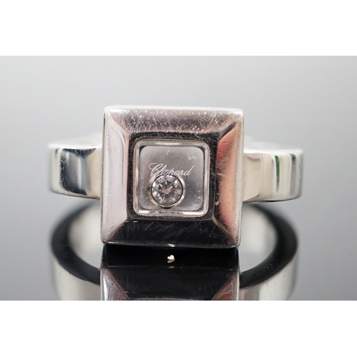 504 - A modern Chopard 18ct white gold 'Happy Floating' diamond ring, makers mark GA, size K, gross weight... 