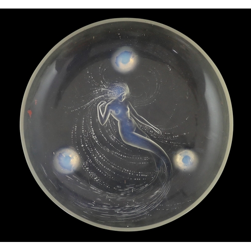 55 - An  R. Lalique 'Sirene' pattern opalescent glass dish (Coupe Trepied), moulded mark R. LALIQUE, Se... 