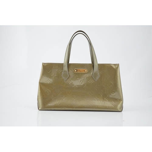 2292 - A Louis Vuitton gold metallic monogram tote bag, height 18cm, height to handle 29cm, width 31cm, dep... 