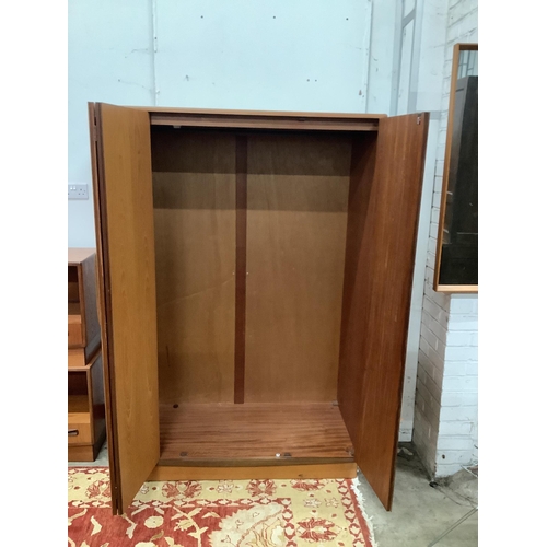 1005 - A mid century G Plan Fresco teak triple wardrobe, width 120cm, depth 58cm, height 176cm together wit... 