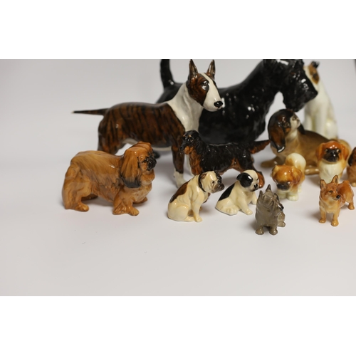 1403 - Fourteen Royal Doulton figures of dogs including Alborne Arthur