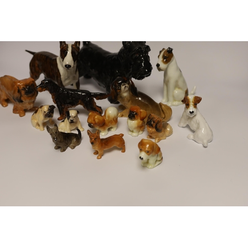 1403 - Fourteen Royal Doulton figures of dogs including Alborne Arthur