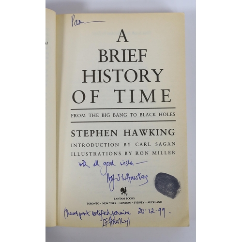 323 - ° ° Hawking, Stephen - A Brief History of Time, Bantam Books paperback edition, 1995, signed by Step... 