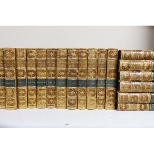 353 - ° ° Scott, Sir Walter - Waverley Novels; the Centenary Edition, 25 vols. pictorial engraved titles, ... 