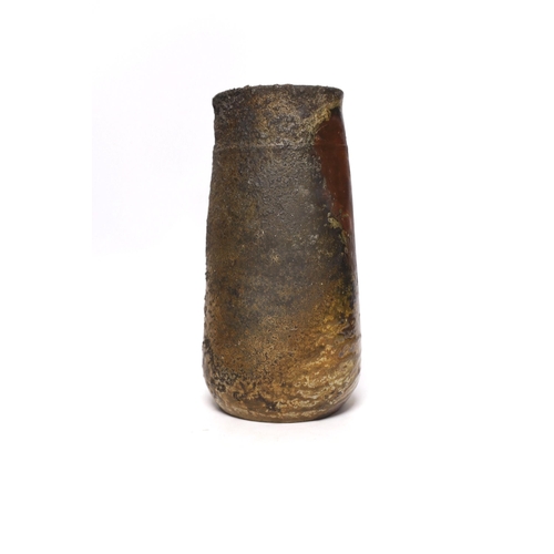 381 - Fujiwara Yu (Japanese, b.1932), a Bizen stoneware vase, 26cm high