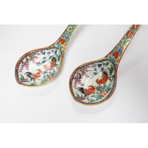 508 - A pair of mid 20th century Chinese enamelled porcelain spoons, 21cm