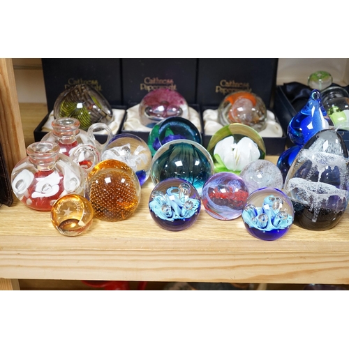 512 - A collection of mostly Caithness glass paperweights, 1980s-2000s, with various boxes