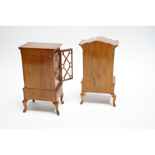 547 - Two pieces of early 20th century miniature furniture - a mid-18th century style walnut bookcase, ind... 