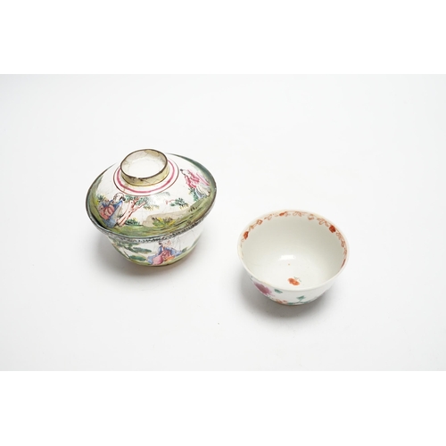 553 - A Chinese Canton enamel tea bowl and cover, and a porcelain tea bowl, largest 8cm high