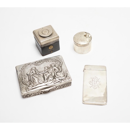 833 - A German embossed 800 standard white metal snuff box, 87mm a silver card case, a modern silver drum ... 