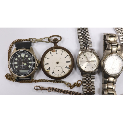 915 - Two gentleman's modern stainless steel Seiko wrist watches, three others including a Rotary and two ... 