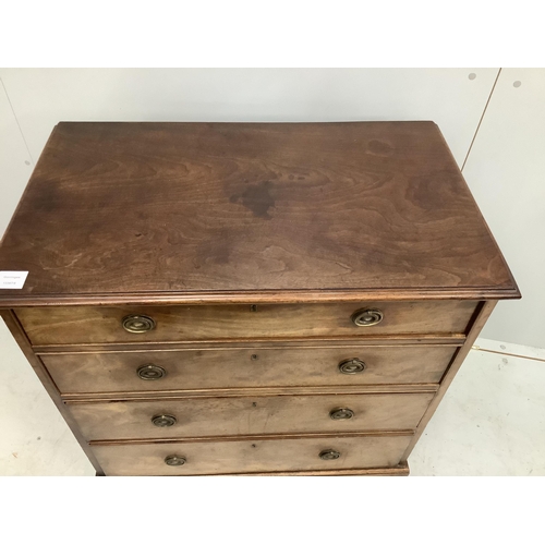 93 - A George IV mahogany chest of four drawers, width 80cm, depth 47cm, height 84cm