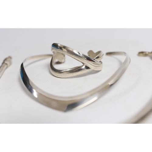 967 - A large continental white metal snake link necklace, 44cm, a silver chain, a silver crossover bracel... 