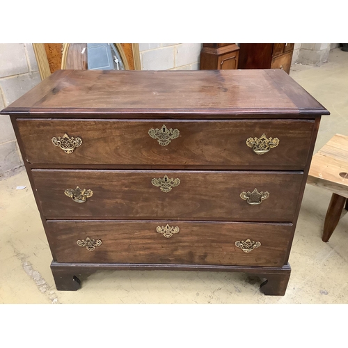 1077 - A George III mahogany three drawer chest, width 107cm, depth 53cm, height 90cm