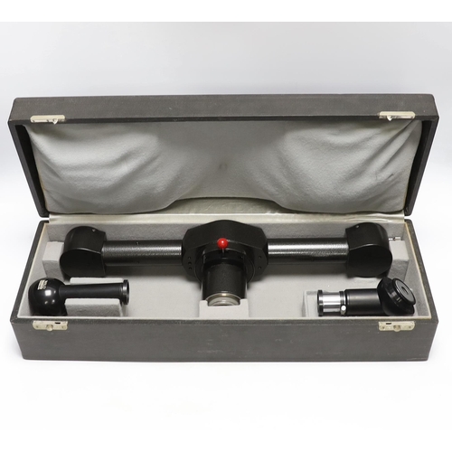 1423 - A Wild Heerbrug, Switzerland Diskussion Stubbs double ended microscope viewing lens with fitted case... 