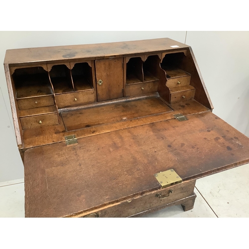 1017 - A George III oak bureau, width 91cm, depth 52cm, height 101cm