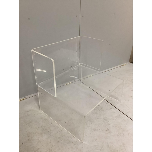 1112 - A contemporary mid century Lucite acrylic chair, width 73cm, depth 60cm, height 80cm