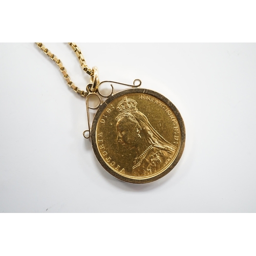 1962 - A Victoria 1891 gold sovereign, now in a modern 9ct gold pendant mount, on a yellow metal box link c... 