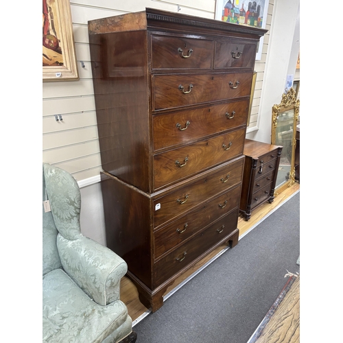 192 - A George III mahogany chest on chest, width 113cm, depth 59cm, height 187cm