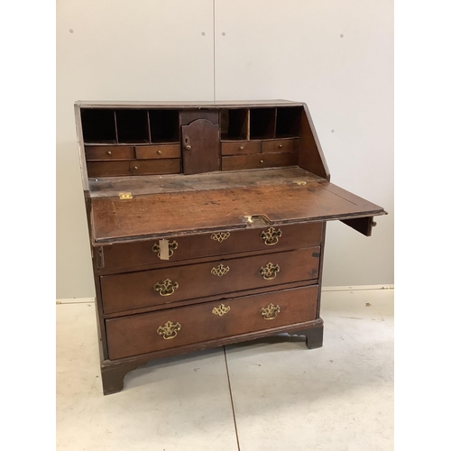 1078 - A George III oak bureau, width 91cm, depth 51cm, height 105cm