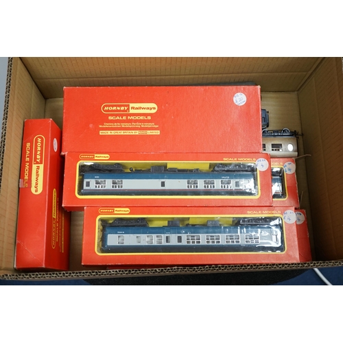 260 - Fifteen 00 gauge model railway items by Hornby Railways, Lima, etc. including six locomotives; a BR ... 