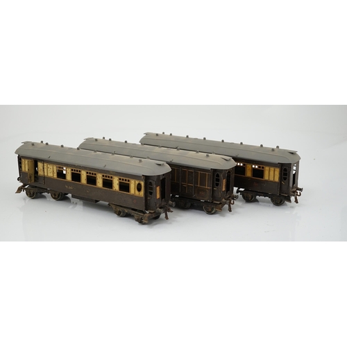 271 - Three Hornby Series 0 gauge tinplate Pullman cars; Loraine, Arcadia and Montana