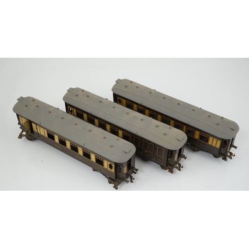 271 - Three Hornby Series 0 gauge tinplate Pullman cars; Loraine, Arcadia and Montana