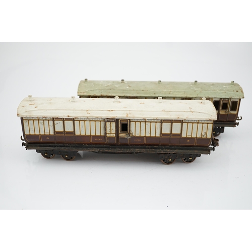 272 - Two Marklin 0 gauge tinplate LNWR coaches; a First Third composite and a Full Guards van