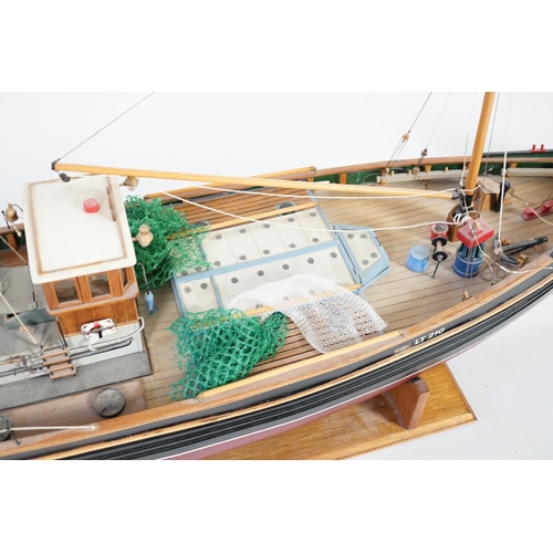 284 - A kit-built Maxwell Hemmens pond yacht style live steam model of a herring drifter, LT210, 120cm lon... 