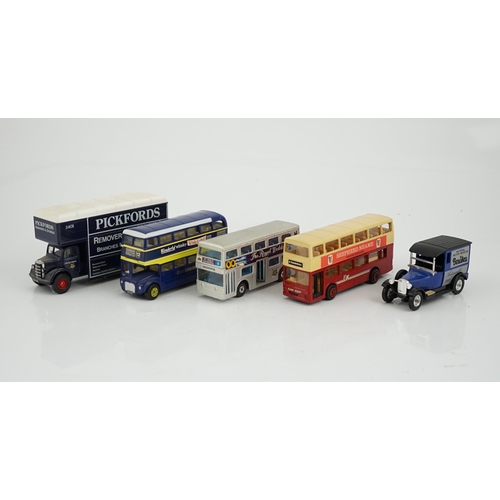 293 - Thirty-six boxed diecast vehicles by Vanguard, Atlas Dinky, Revell, etc. including; cars, commercial... 